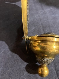 Een Vlaamse zilveren 'Golgotha' ex-voto, een 'Lam Gods' wijwatervat in koper en zilver en een reliek van Marg.-Marie Alacoque met filigraan, 18de/19de