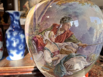 Een paar grote S&egrave;vres porseleinen vazen met allegorie&euml;n van 'De oogst' en 'De visvangst' op verguld bronzen monturen, Frankrijk, 19de eeuw