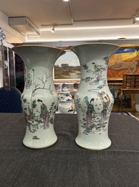 Twee Chinese qianjiang cai yenyen vazen en een famille rose dekselpot, 19de/20ste eeuw