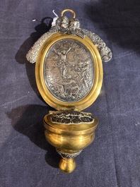 Een Vlaamse zilveren 'Golgotha' ex-voto, een 'Lam Gods' wijwatervat in koper en zilver en een reliek van Marg.-Marie Alacoque met filigraan, 18de/19de