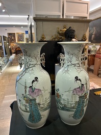 A pair of Chinese famille rose 'Lan Caihe' vases, 19th C.