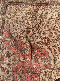 A Turkish Sivas rug with central medallion and floral design, wool on cotton, 20th C.