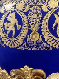 A fine French Empire vase with refined gilt design on a cobalt blue ground, Paris, early 19th C.