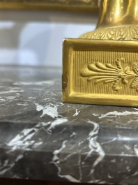 A fine French Empire vase with refined gilt design on a cobalt blue ground, Paris, early 19th C.