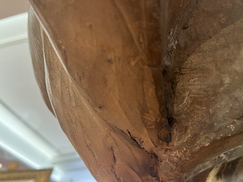 Franse school, navolger van Felix Lecomte (1737-1817): Buste van Marie Antoinette, gepatineerd terracotta op marmeren voet, ca. 1900