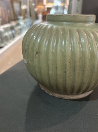 Seven Chinese monochrome wares, 18th/20th C.