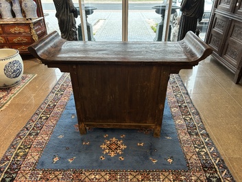 A Chinese wooden altar cabinet ('jia tang gui') with openworked ends, Guangdong/Fujian, late Qing/Republic
