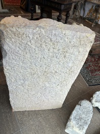 Een fraaie Indische zandstenen stele met Boeddha Shakyamuni, wellicht Sarnath regio, late Gupta periode, 5de/6de eeuw