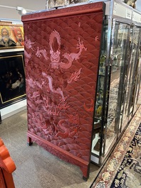 A Chinese five-piece red lacquer throne ensemble with dragons in imperial Qianlong style, 20th C.