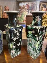 A pair of Chinese square famille noire vases with floral design, Kangxi mark, 19th/20th C.