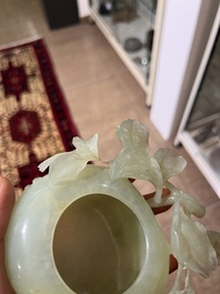 Drie Chinese hardstenen snijwerken, 19de/20ste eeuw