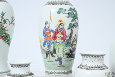 Acht Chinese famille rose vazen met vogels tussen bloesemtakken en figuratief decor, 20ste eeuw