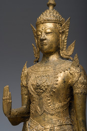 Een Thaise verguld bronzen figuur van een staande Boeddha, Rattanakosin, 19de eeuw