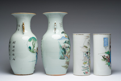 Twee Chinese famille rose vazen en twee hoedensteunen met figuratief decor, 19de/20ste eeuw
