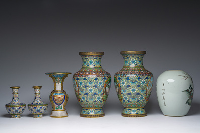Five Chinese cloisonn&eacute; vases with cranes, taotie masks and floral design and a famille rose jar and cover, 19th/20th C.