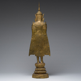 Een Thaise verguld bronzen figuur van een staande Boeddha, Rattanakosin, 19de eeuw