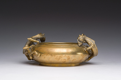 A Chinese bronze censer with relief design, Xuande mark, 19th/20th C.