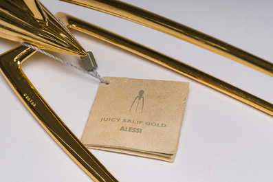 Philippe Starck (1949): Two 'Juicy Salif' citrus squeezers for Alessi, aluminium and gilt aluminium, Italy, last quarter 20th C.