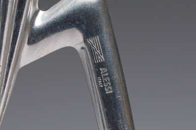 Philippe Starck (1949): Two 'Juicy Salif' citrus squeezers for Alessi, aluminium and gilt aluminium, Italy, last quarter 20th C.