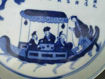 Th&eacute;i&egrave;re couverte et une assiette &agrave; d&eacute;cor d'immortels en porcelaine de Chine 'Bleu de Hue' pour le march&eacute; vietnamien, 19&egrave;me si&egrave;cle