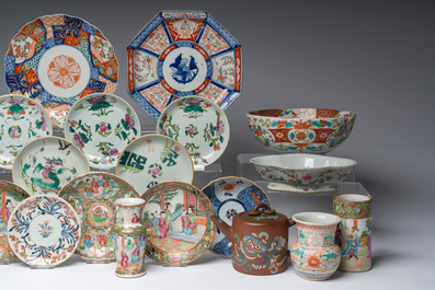 Een uitgebreide en gevarieerde collectie Chinees en Japans porselein, 18de/20ste eeuw