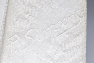 P. Simoens (19&egrave;me/20&egrave;me si&egrave;cle), suiveur de Francesco di Simone Ferrucci (1437-1493): Portrait de Barbara Manfredi en relief, marbre blanc de Carrare