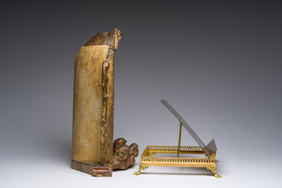 Tabernacle espagnol en bois patin&eacute; et dor&eacute; et un lutrin n&eacute;o-gothique en laiton, 18&egrave;me/20&egrave;me si&egrave;cle