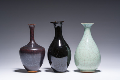 Three Japanese studio pottery vases and a bowl, Showa, 20th C.
