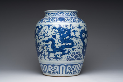 A Chinese blue and white 'dragons' jar, Wanli mark, Republic, 20th C.