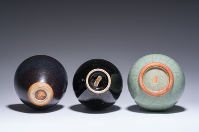 Three Japanese studio pottery vases and a bowl, Showa, 20th C.