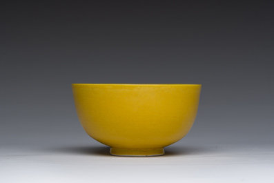 A Chinese yellow glazed bowl, Chenghua mark, 19th/20th C.