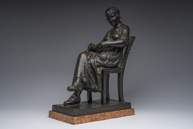 Otto De Beul (1845-1899): M&egrave;re et enfant, bronze &agrave; patin brune sur socle en marbre, marque de fonderie 'G. Paternotte fondeur Lembecq'