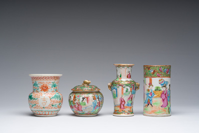 Een uitgebreide en gevarieerde collectie Chinees en Japans porselein, 18de/20ste eeuw