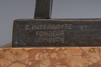 Otto De Beul (1845-1899): M&egrave;re et enfant, bronze &agrave; patin brune sur socle en marbre, marque de fonderie 'G. Paternotte fondeur Lembecq'