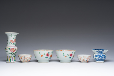 Collection vari&eacute;e en porcelaine de Chine bleu, blanc et famille rose, Kangxi/Qianlong