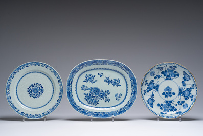 Een gevarieerde collectie Chinees blauw-wit porselein, Kangxi/Qianlong