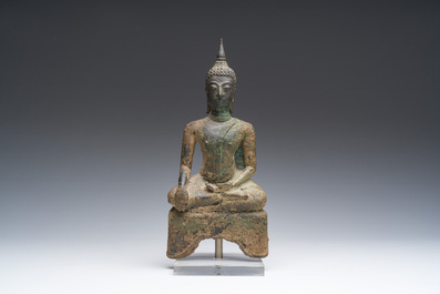 Bouddha en bronze, probablement Tha&iuml;lande, 15&egrave;me si&egrave;cle