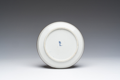 Een diverse collectie porselein en steengoed, China, Vietnam en Thailand, 16de/20ste eeuw