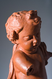 Figure d'un putto debout en terre cuite patin&eacute;e, Flandres, 18&egrave;me si&egrave;cle