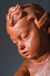 Figure d'un putto debout en terre cuite patin&eacute;e, Flandres, 18&egrave;me si&egrave;cle