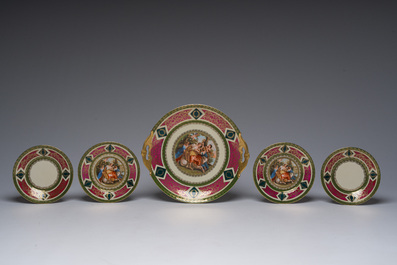 Een 23-delig polychroom porseleinen koffieservies in Weense stijl met 'Europa en de stier' en muzes, 20ste eeuw