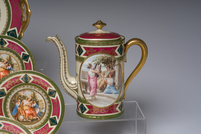 Een 23-delig polychroom porseleinen koffieservies in Weense stijl met 'Europa en de stier' en muzes, 20ste eeuw