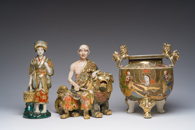 Collection vari&eacute;e en porcelaine Satsuma de Japon, e.a. une paire de vases &agrave; d&eacute;cor d'&eacute;l&eacute;phants en relief, 19&egrave;me/20&egrave;me si&egrave;cle