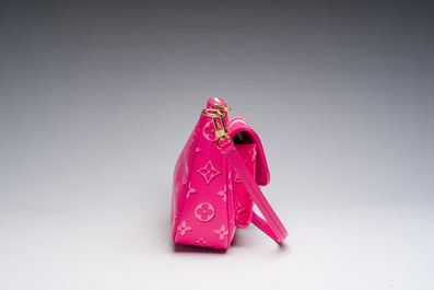 Sac &agrave; main Louis Vuitton, 'Monogram Fall For You Maxi Multi-Pochette', France, 21&egrave;me si&egrave;cle