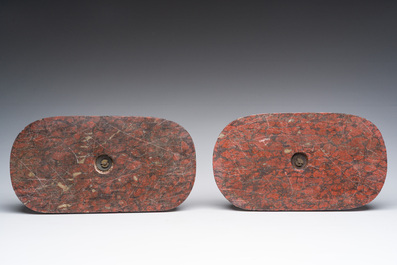 Europese school, gesigneerd Buci (19de/20ste eeuw): Twee groepen met schapen, bruingepatineerd brons op een roodmarmeren voet, ca. 1900