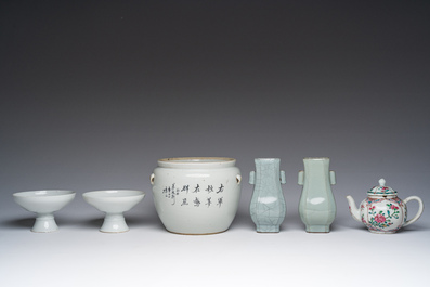 A varied collection of Chinese famille rose and monochrome porcelain, Qianlong and later