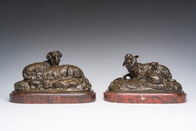 Europese school, gesigneerd Buci (19de/20ste eeuw): Twee groepen met schapen, bruingepatineerd brons op een roodmarmeren voet, ca. 1900