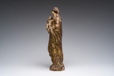 Vierge &agrave; l'Enfant en bois sculpt&eacute;, polychrome et dor&eacute;, Italie, 17&egrave;me/18&egrave;me si&egrave;cle