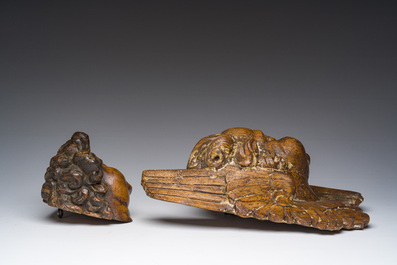 Quatre t&ecirc;tes d'angelots en bois sculpt&eacute;, 17&egrave;me si&egrave;cle et post&eacute;rieur