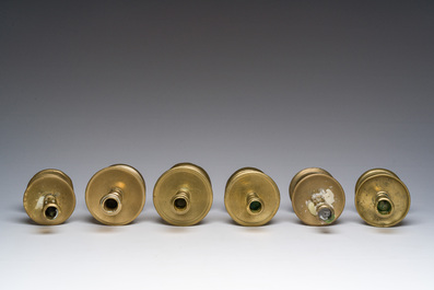 Six bougeoirs en bronze, Flandres, 17&egrave;me si&egrave;cle